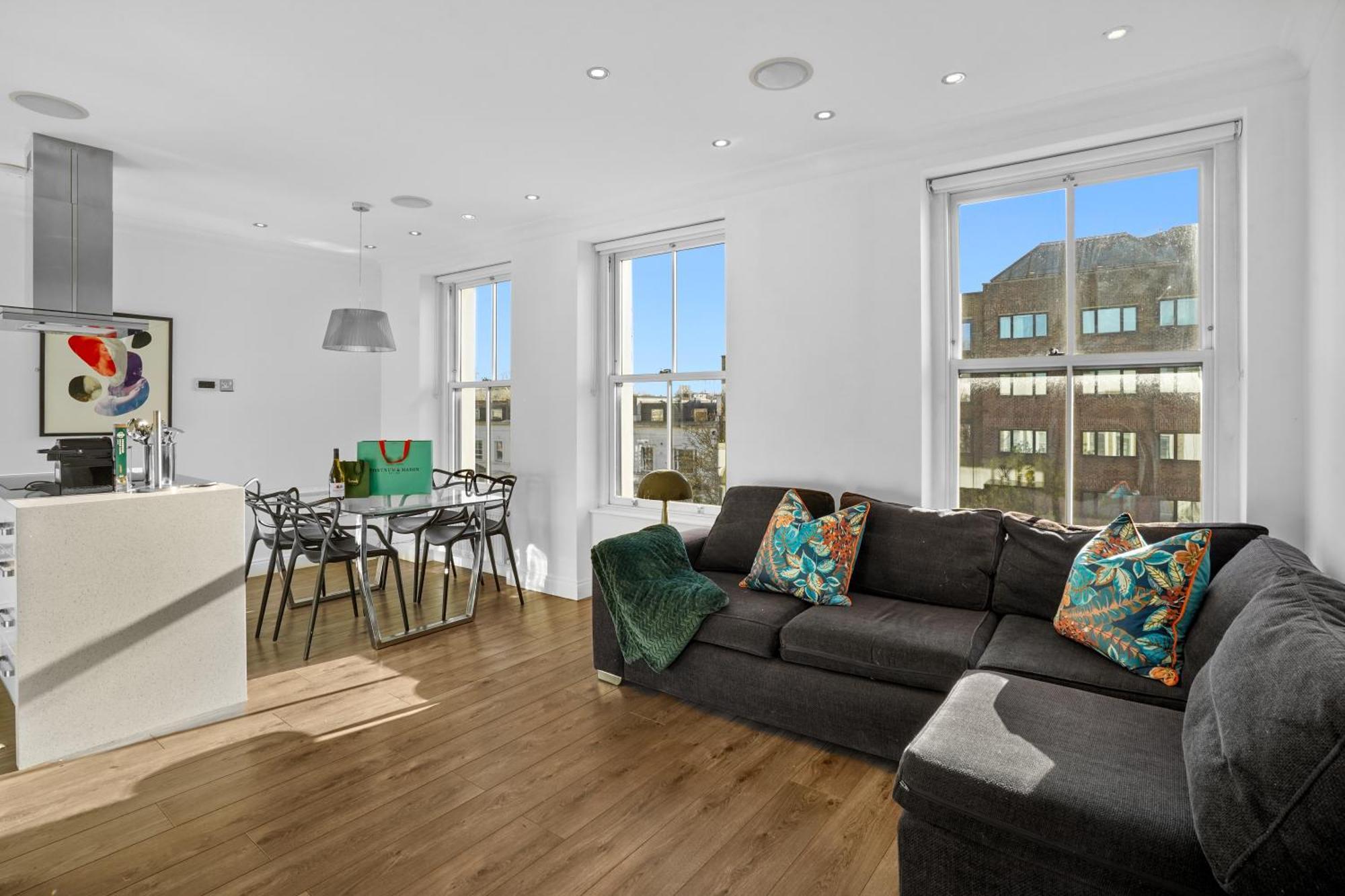 Appartamento Bright & Airy Flat With Stunning Rooftop Views
