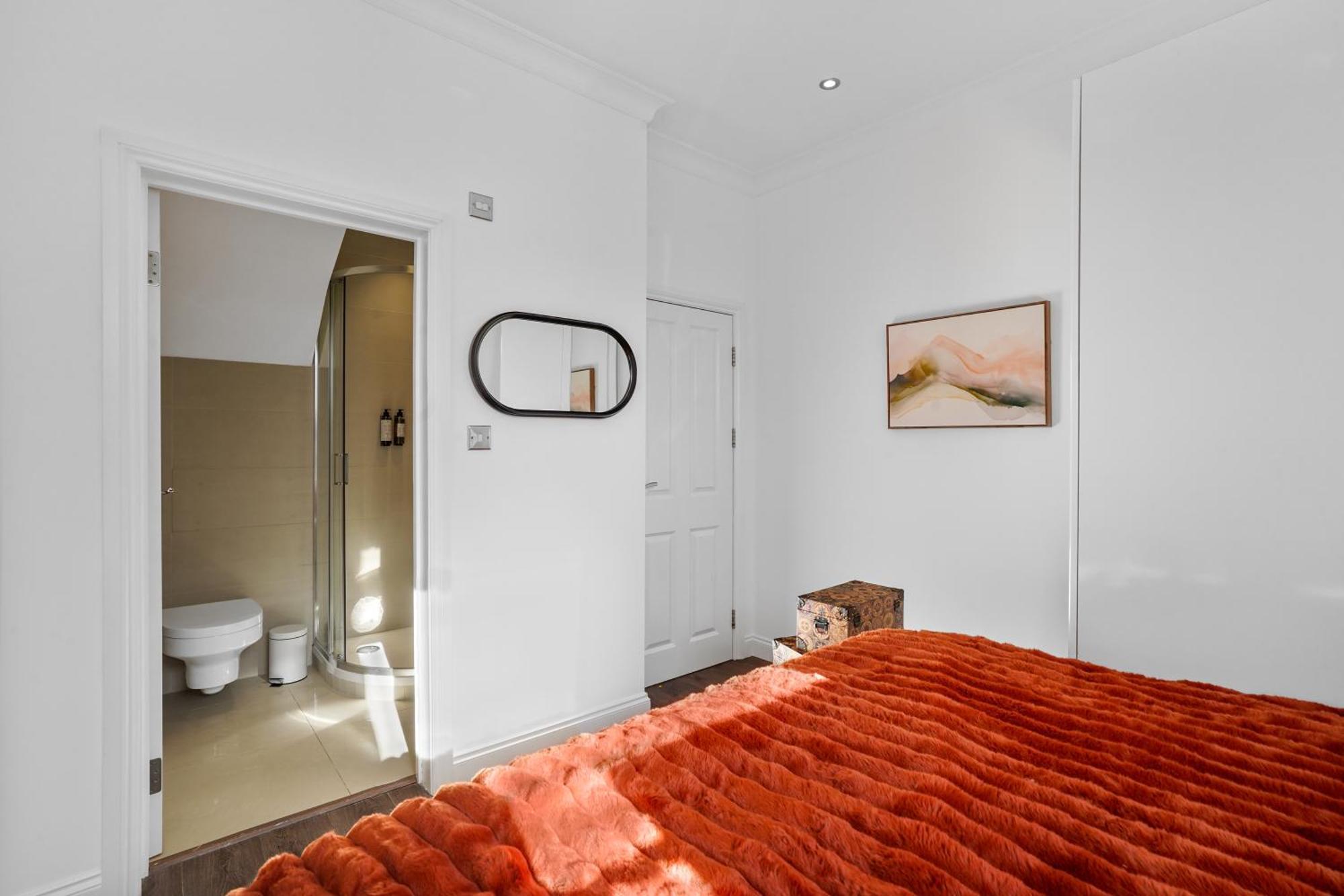 Bright & Airy Flat With Stunning Rooftop Views * Londra