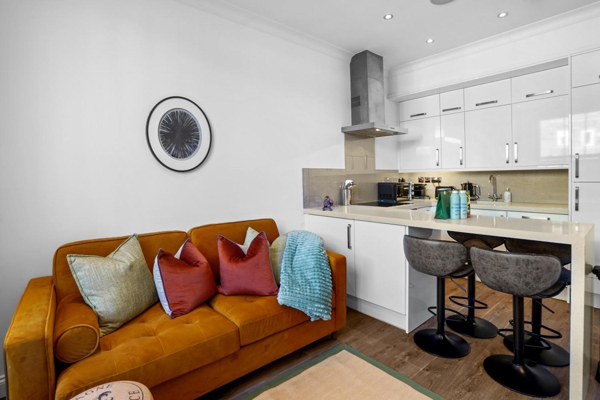 Bright & Airy Flat With Stunning Rooftop Views Londra