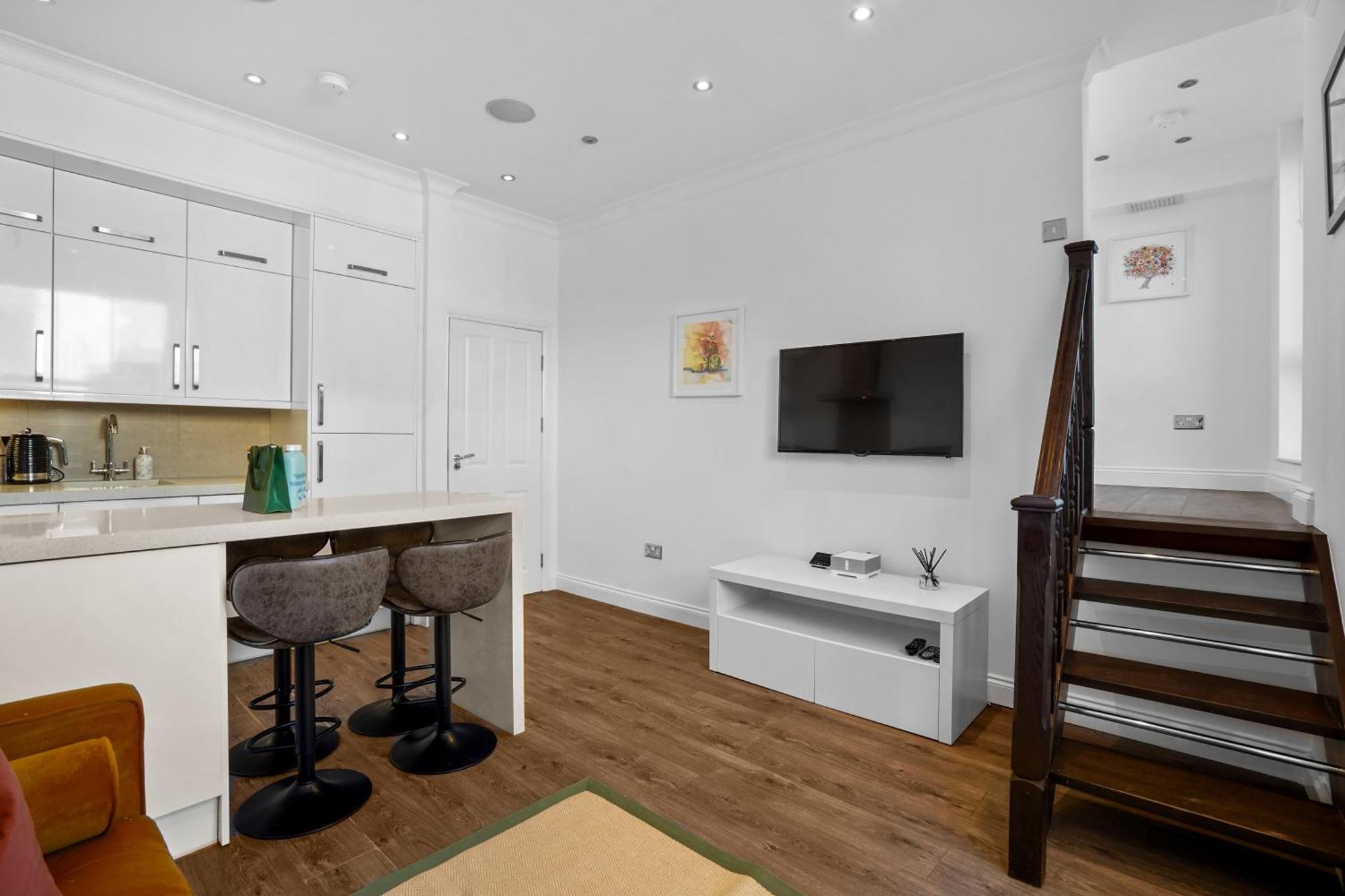 Bright & Airy Flat With Stunning Rooftop Views Apartament